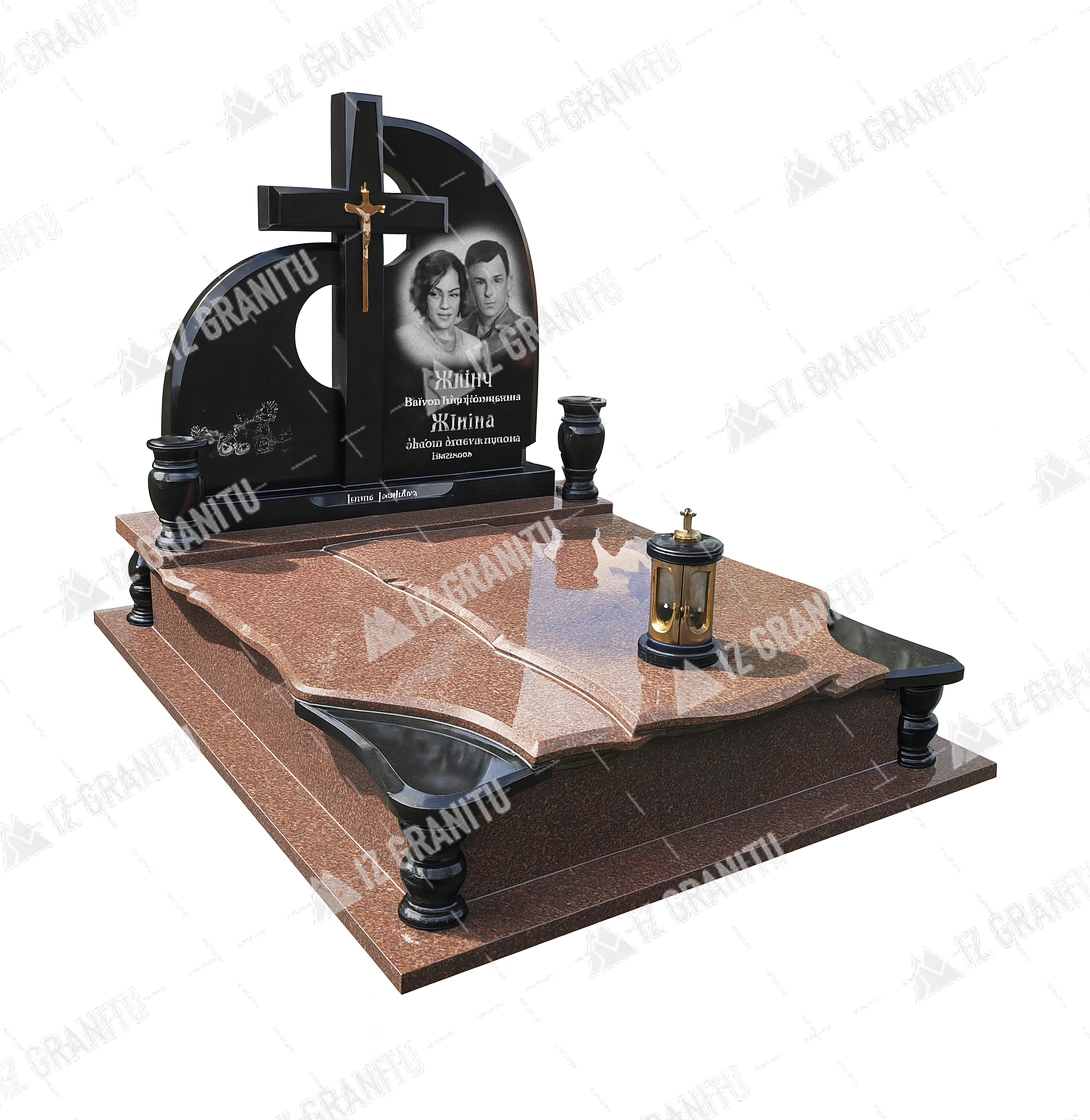 Подвійний пам'ятник 50